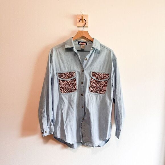 Vintage Princeton Club Chambray Button Down - Picture 4 of 8